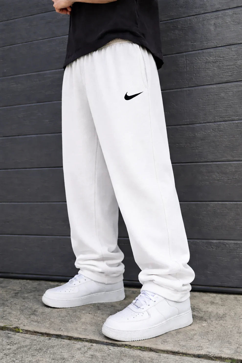 Nike Loose Fit Streetwear Trousers – White